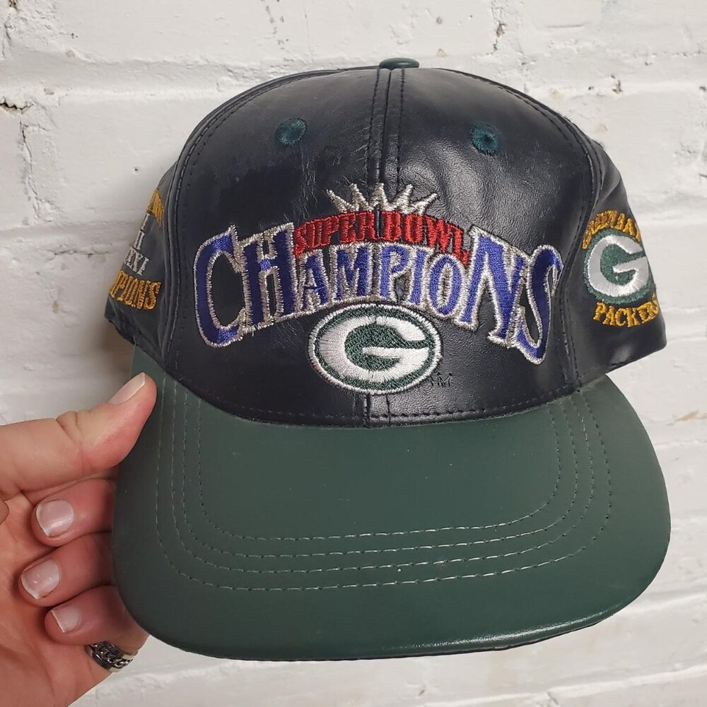 adult vintage 90s  leather Green Bay Packers Super Bowl Champions